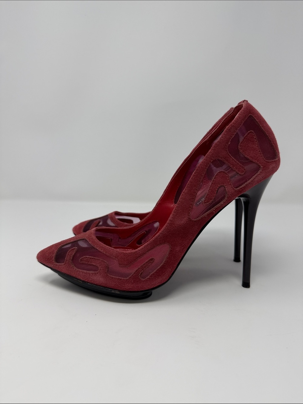 Charles Jourdan Red Suede Cutout Pointed Pumps - Picture 2 of 6